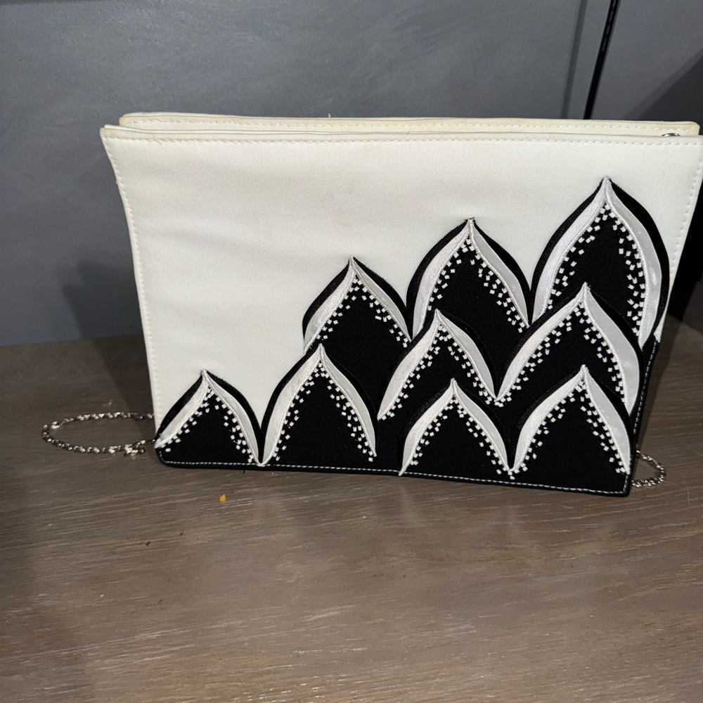 Vintage black white clutch handbag 80’s Ben Marc